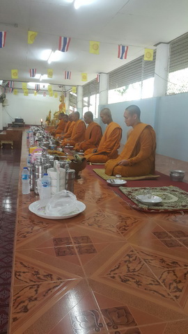 โครงการ อบต.ตะกุกเหนือ หิ้วปิ่นโต เข้าวัด ณ.วัดวิภาวดี ม.4 บ้านสหกรณ์ 